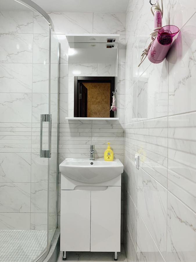 Apartment - Sobornyi Prospekt 97 Zaporizhia ภายนอก รูปภาพ