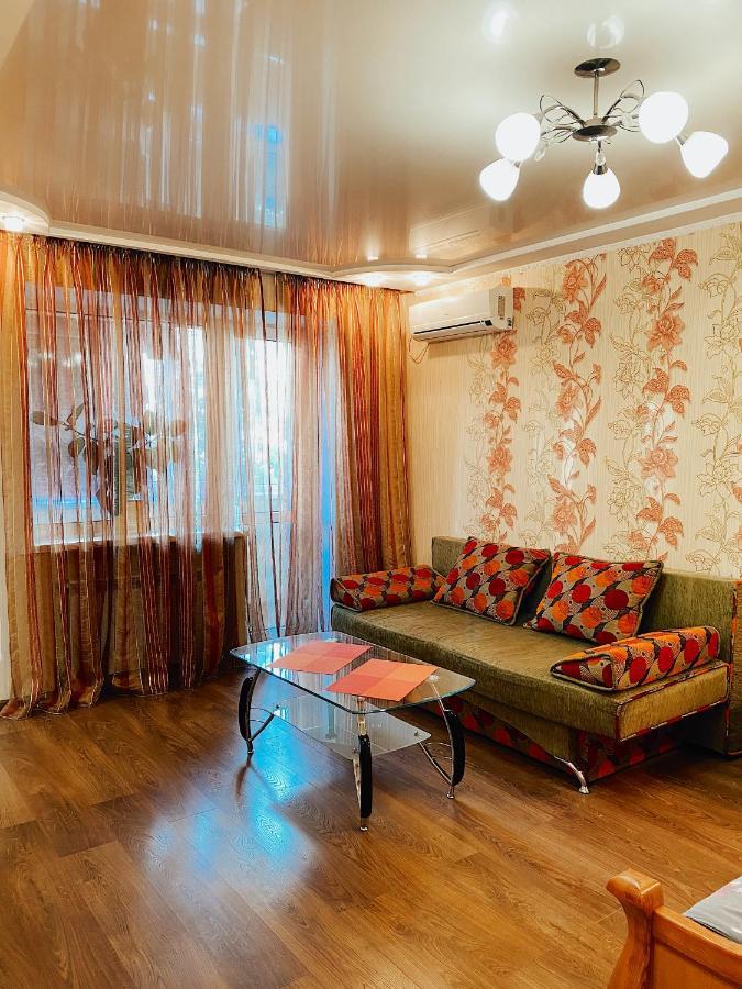 Apartment - Sobornyi Prospekt 97 Zaporizhia ภายนอก รูปภาพ