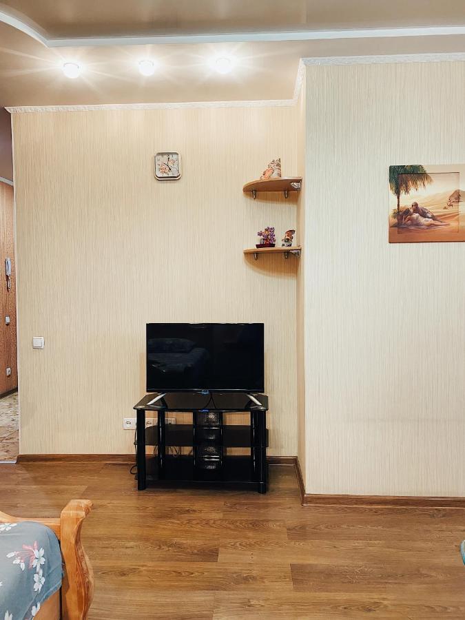 Apartment - Sobornyi Prospekt 97 Zaporizhia ภายนอก รูปภาพ