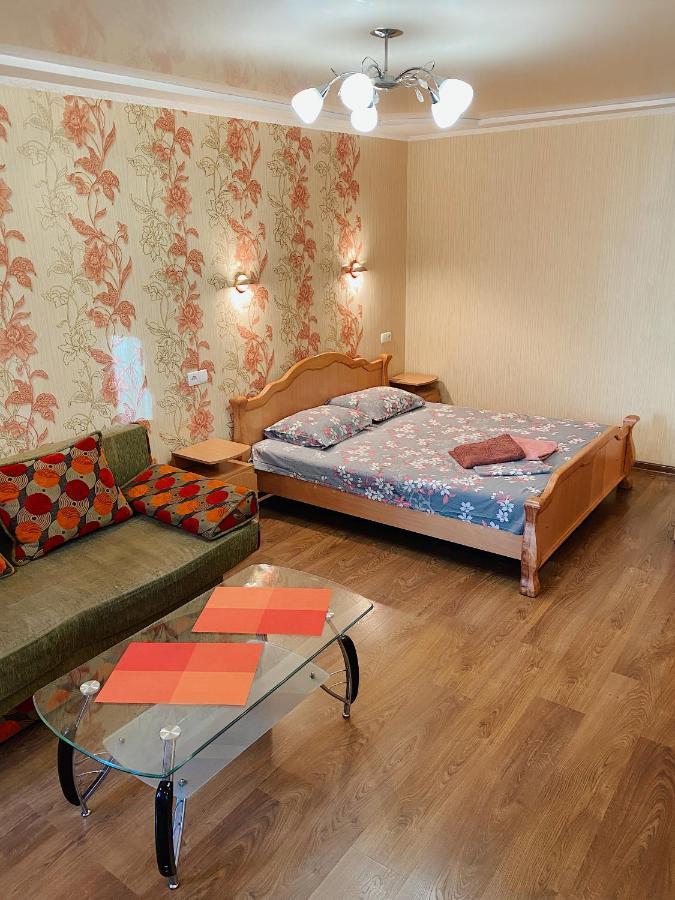 Apartment - Sobornyi Prospekt 97 Zaporizhia ภายนอก รูปภาพ