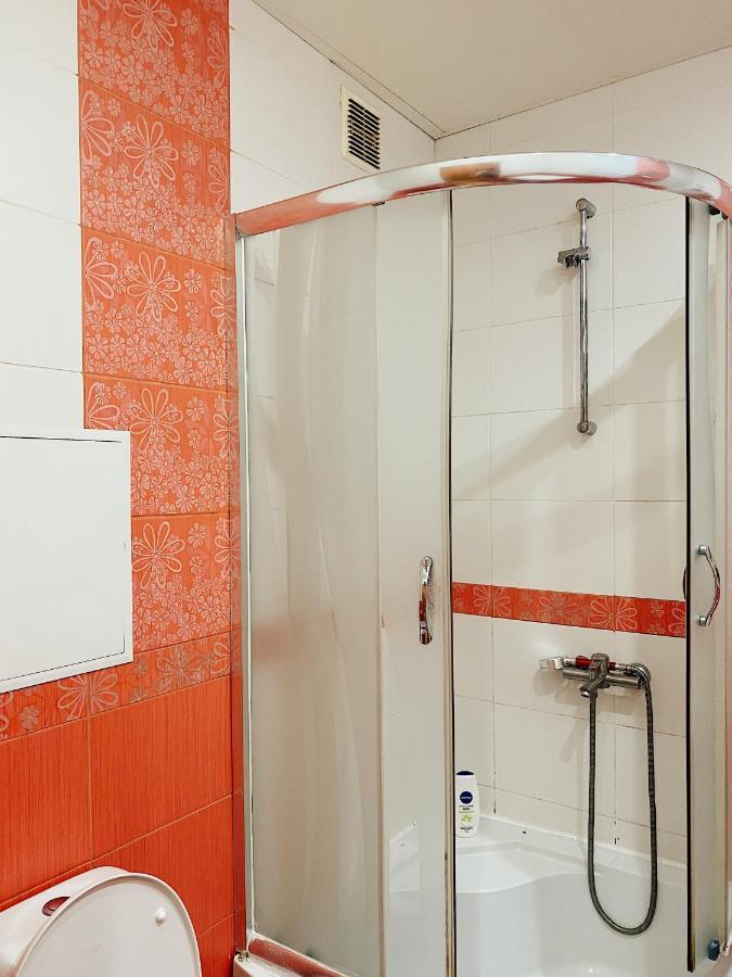 Apartment - Sobornyi Prospekt 97 Zaporizhia ภายนอก รูปภาพ
