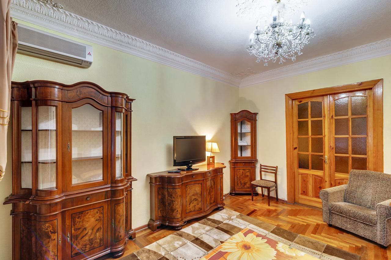 Apartment - Sobornyi Prospekt 97 Zaporizhia ภายนอก รูปภาพ